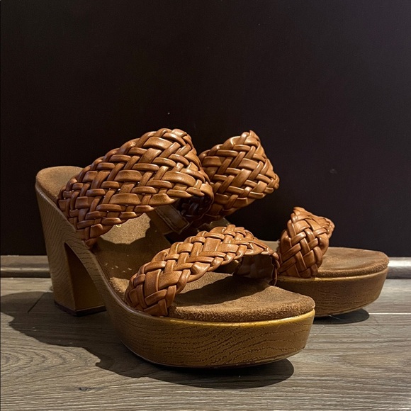 House of Harlow 1960 Shoes - House of Harlow 1960 - Braided Tan Platform Sandals